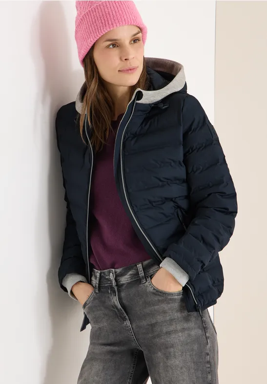 Funktionale Gesteppte Kapuzenjacke im Welded-Look