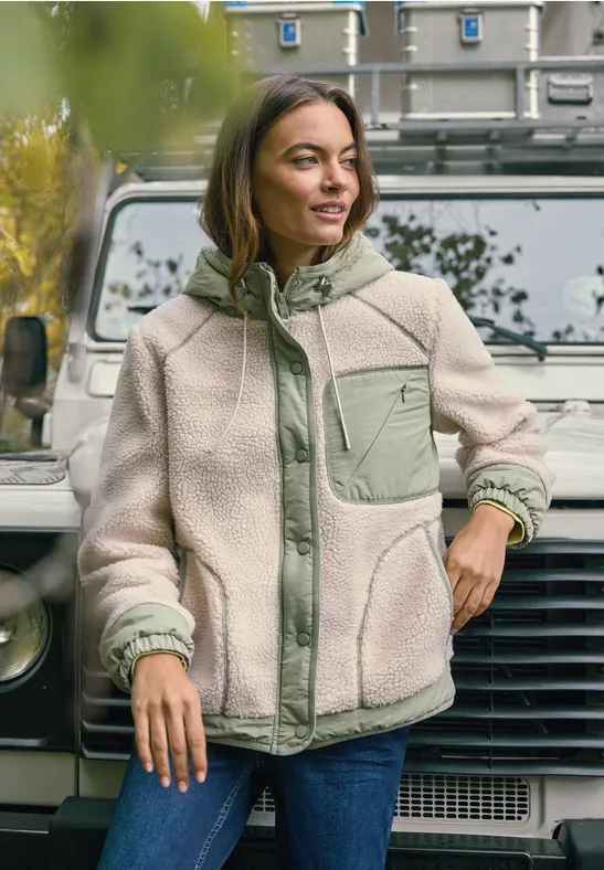 Teddyfleece Kapuzenjacke mit Softshell Details