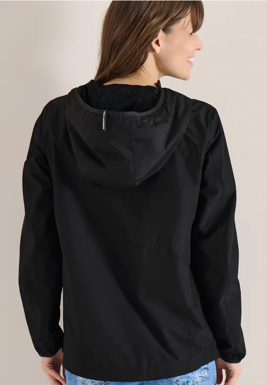 Schwarze Kapuzen-Leichtwindjacke