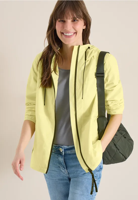 Sportliche Windbreaker Jacke mit Kapuze