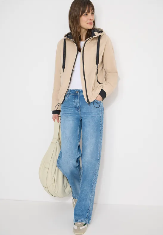 Lässige leichte Jacke mit Kapuze