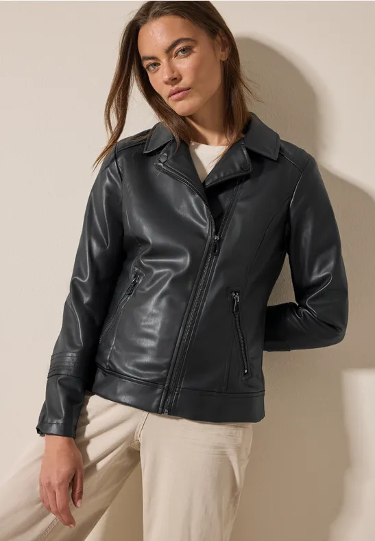 Auffällige Bikerjacke aus Kunstleder