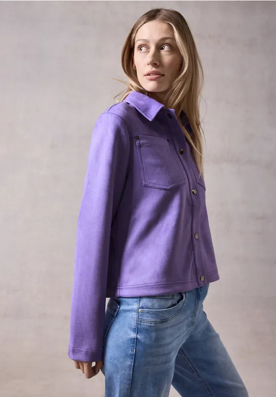 Kurze Hemdjacke im Veloursleder-Look