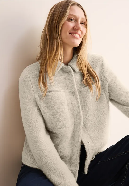 Strukturierte Strickjacke mit Taschen