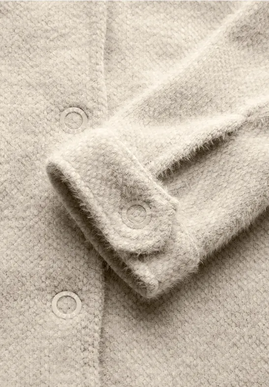 Strukturierte Strickjacke mit Taschen