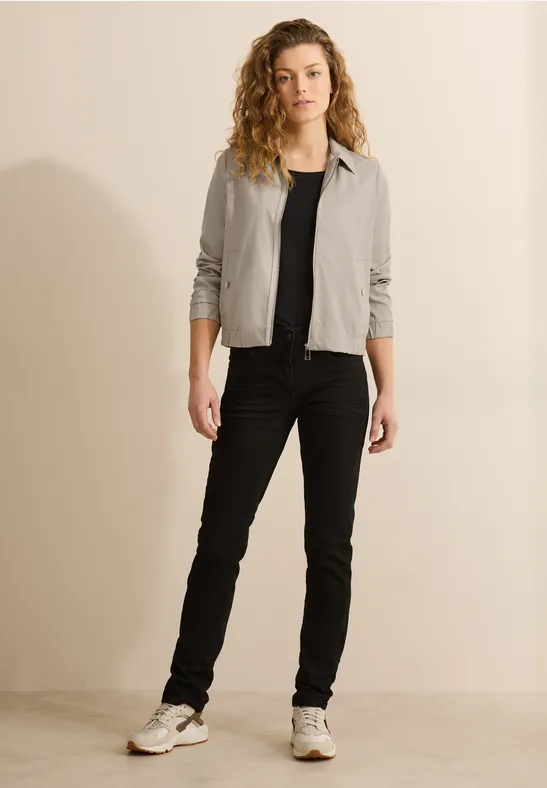 Leichte Jacke mit Kragen und Glitzerdetails