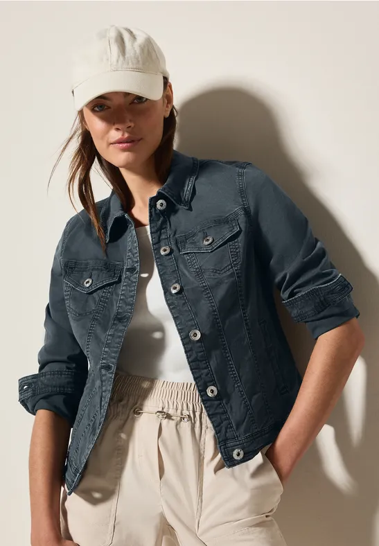 Leichte Damen Jeansjacke mit Taschen