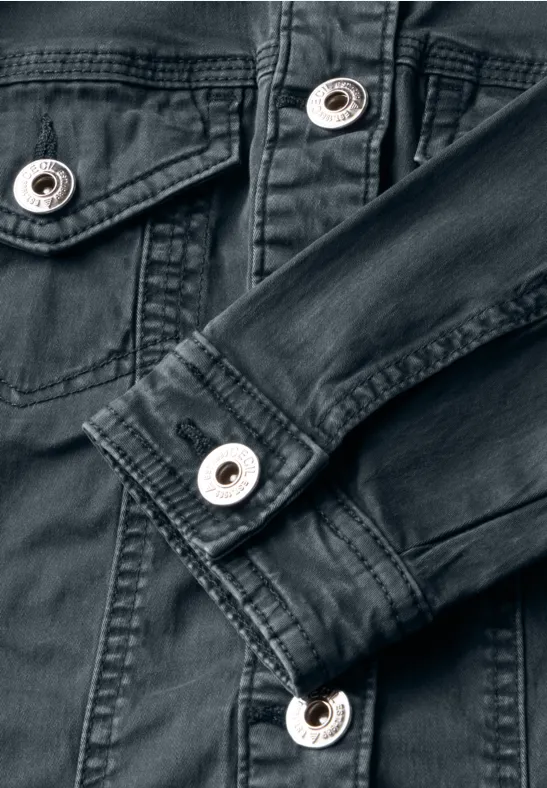 Leichte Damen Jeansjacke mit Taschen