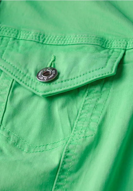 Leichte Damen Jeansjacke mit Taschen
