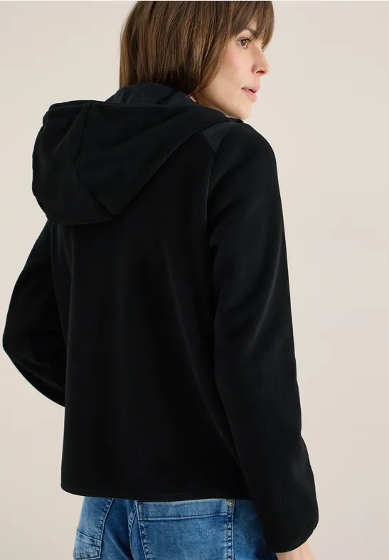 Fleecejacke mit Kapuze und Softshell-Akzenten