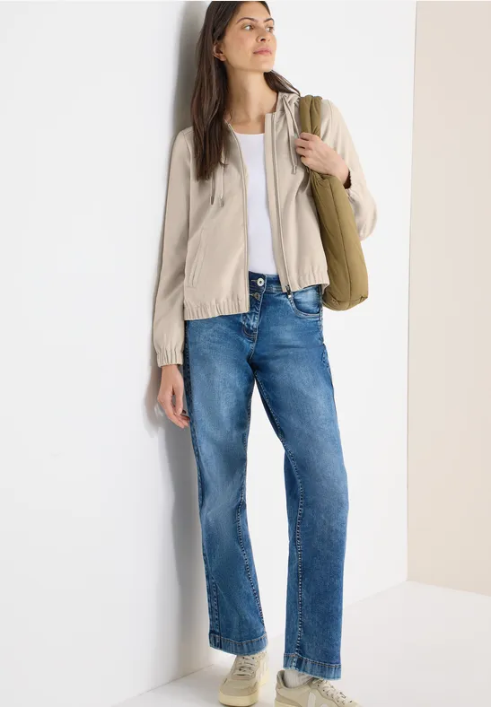 Lässige Cordjacke mit Kapuze