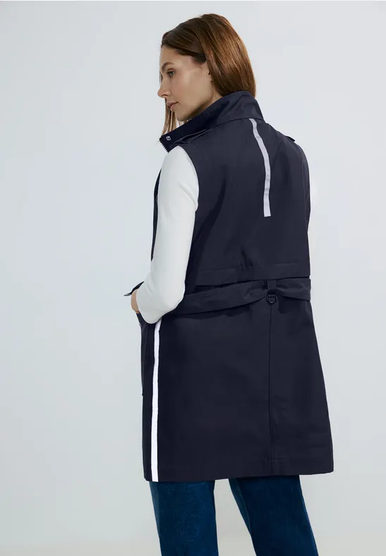 Moderne Trench Weste mit Gürteldetail