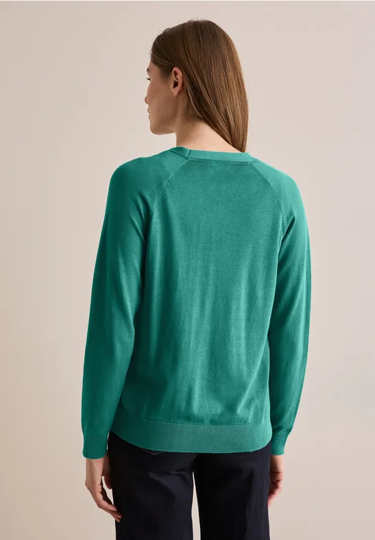 Klassische V-Ausschnitt Strickjacke mit Knopfleiste