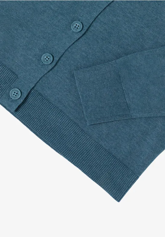 Klassische Strickjacke mit V-Ausschnitt