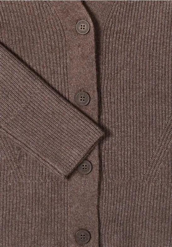 Klassische braune Strickjacke mit Knopfleiste aus Baumwolle