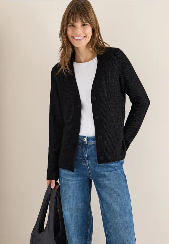 Strickjacke mit Textur und Knopfleiste