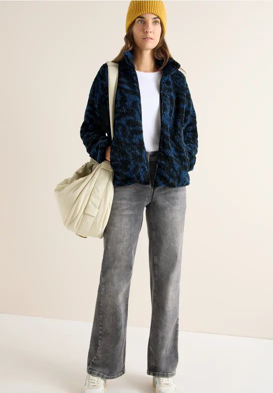 Kuschelige Zebra Jacquard Fleecejacke