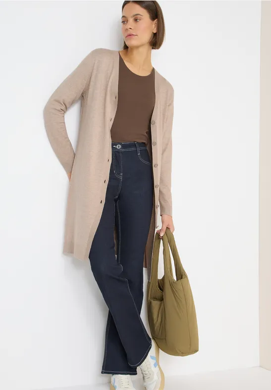 Lange Strickjacke mit Knöpfen