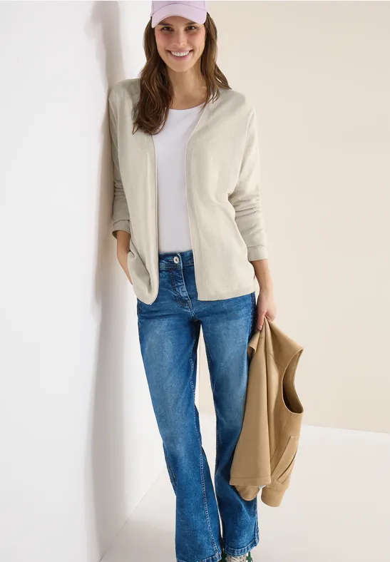 Lässige Strickjacke mit offener Front in Beige