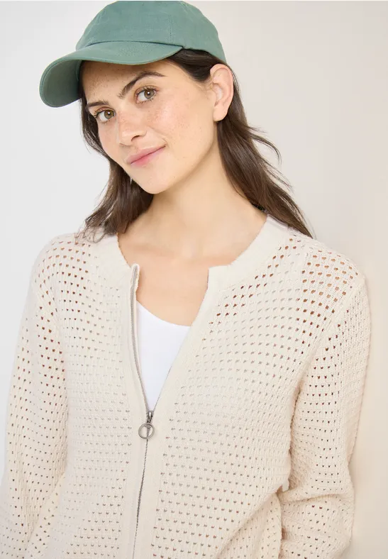 Gehäkelte Strickjacke mit Reißverschluss