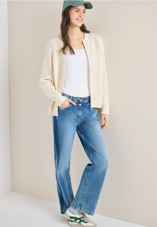 Gehäkelte Strickjacke mit Reißverschluss