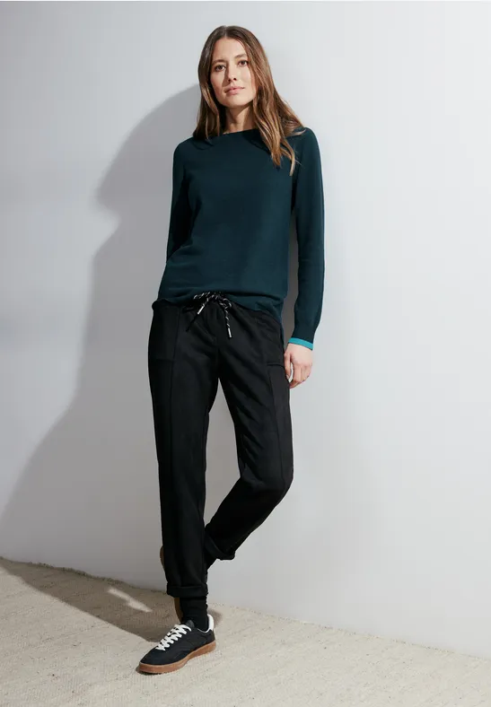 Klassischer Langarm Strickpullover