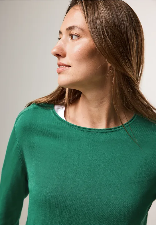 Klassischer Feinstrickpullover mit Rundhalsausschnitt