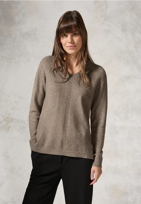 Feinstrickpullover mit V-Ausschnitt