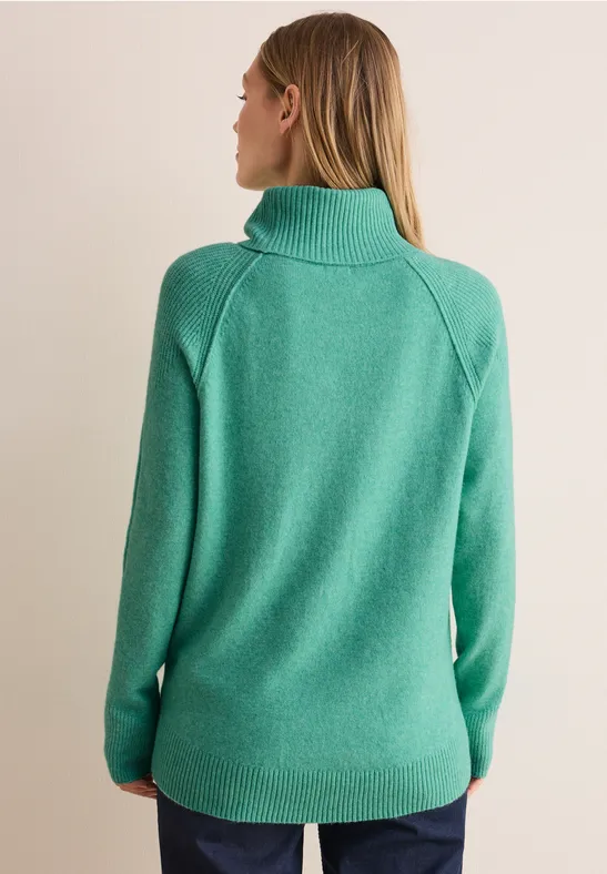 Klassischer Rippstrick-Rollkragenpullover