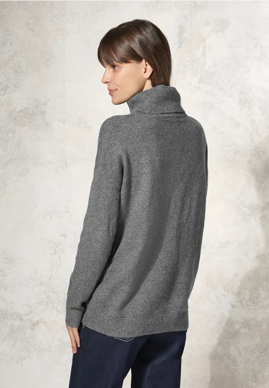 Klassischer Feinstrickpullover mit Rollkragen