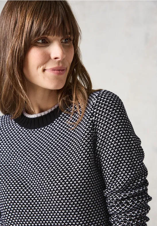 Gemusterter Strickpullover mit Grafikmuster