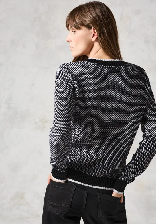 Gemusterter Strickpullover mit Grafikmuster