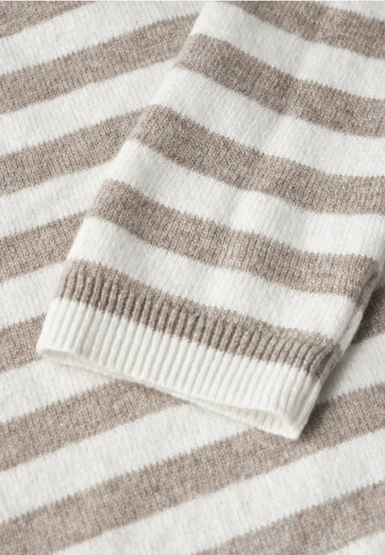 Gestreifter Feinstrickpullover mit Rundhalsausschnitt