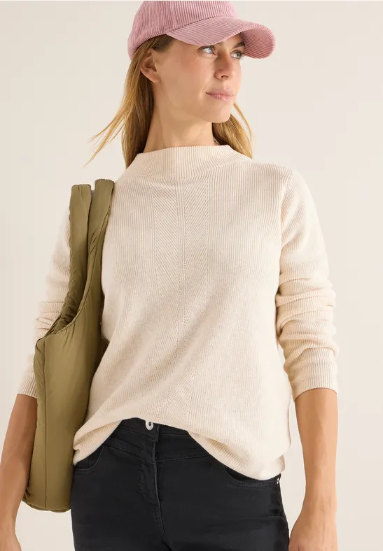 Gerippter Strickpullover mit Rollkragen