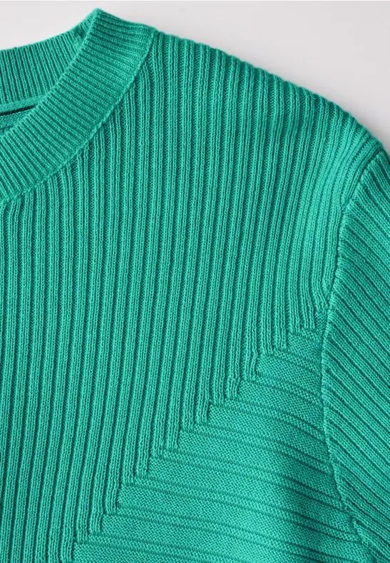 Strickpullover mit Rippenstruktur und Rundhalsausschnitt