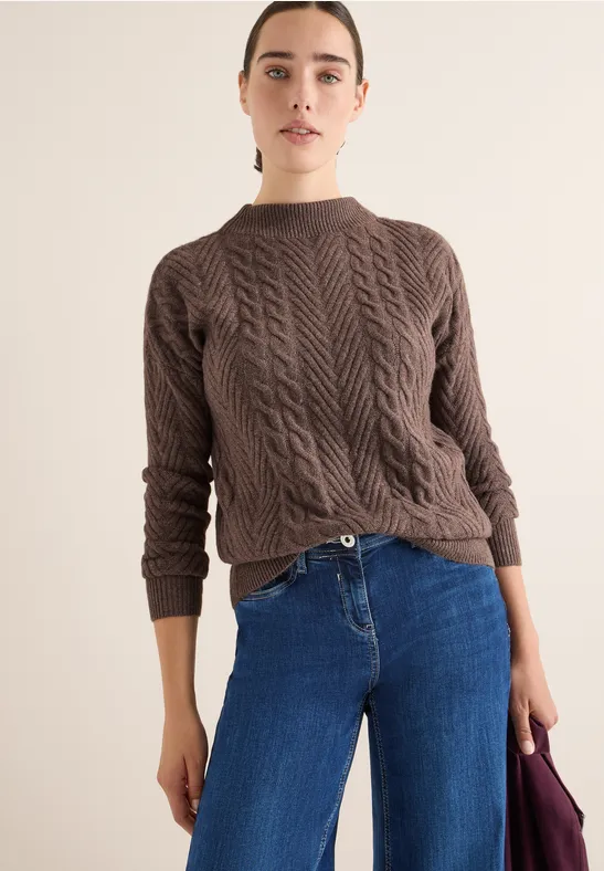 Strickpullover mit Zopfmuster und Rollkragen