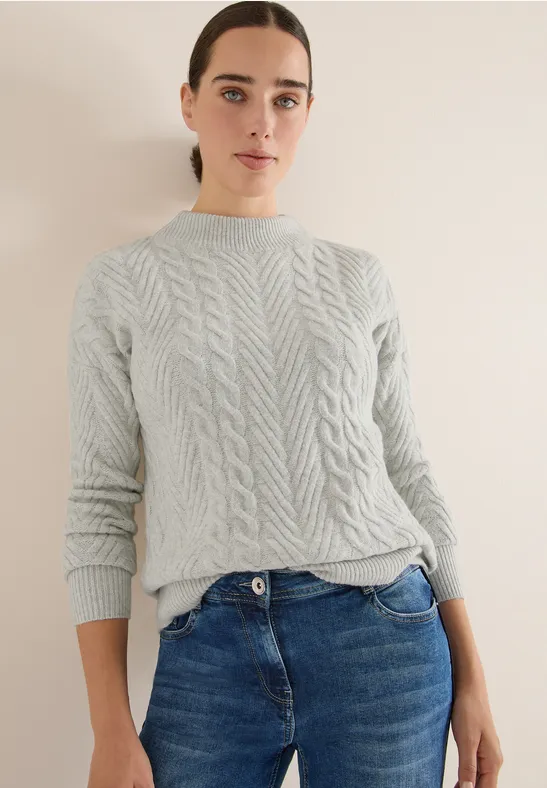 Klassischer Zopfmuster-Rollkragenpullover