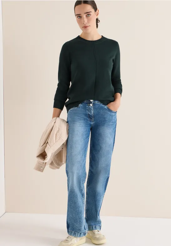 Gemütlicher Strickpullover mit Rundhalsausschnitt