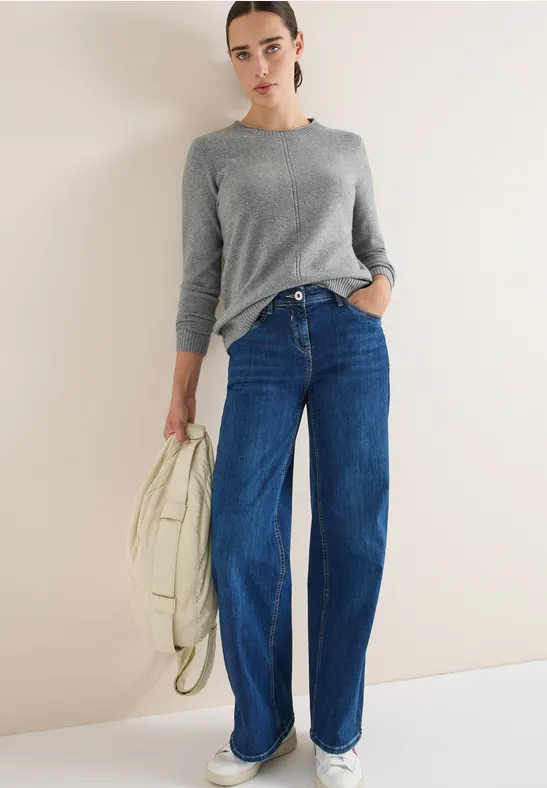 Kuscheliger Strickpullover mit Rundhalsausschnitt