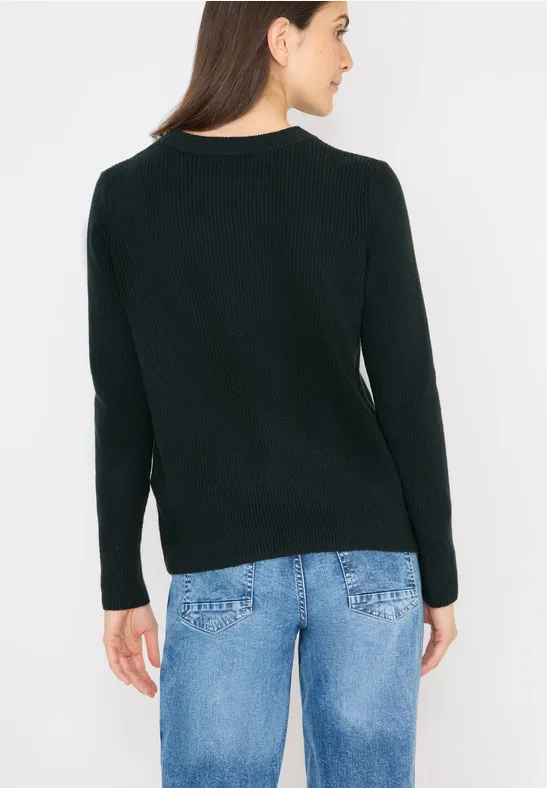 Gerippter Strickpullover mit Rundhalsausschnitt