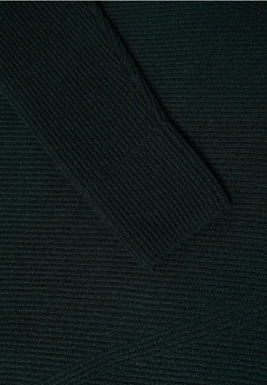 Gerippter Strickpullover mit Rundhalsausschnitt