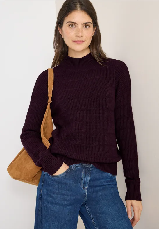 Strukturierter Strickpullover mit Rollkragen