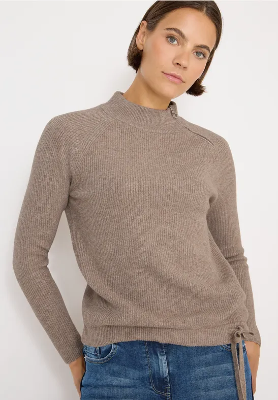 Gerippter Strickpullover mit Rollkragen und Reißverschluss