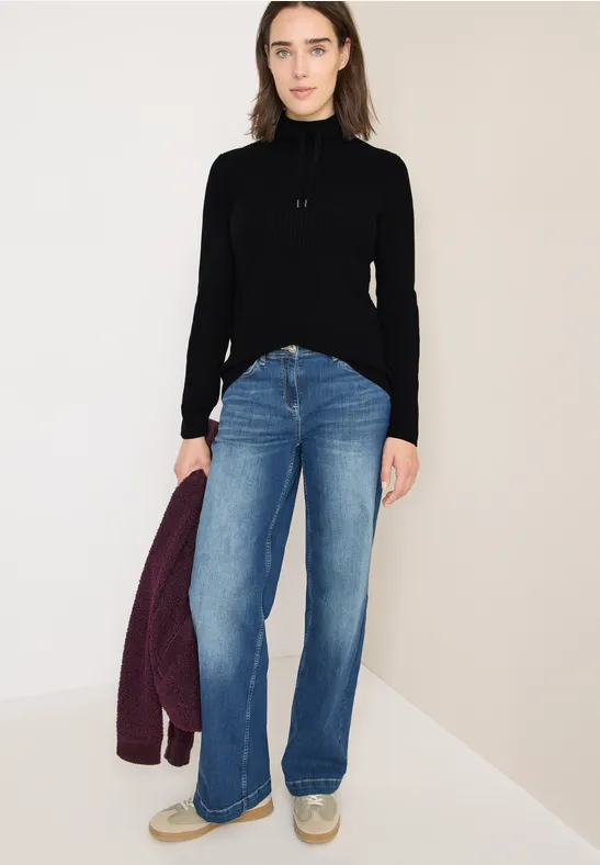 Gerippter Strick-Rollkragenpullover mit Kordelzug
