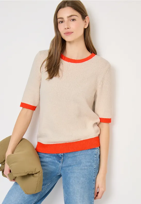 Bouclé Stricktop mit Kontrastbesatz