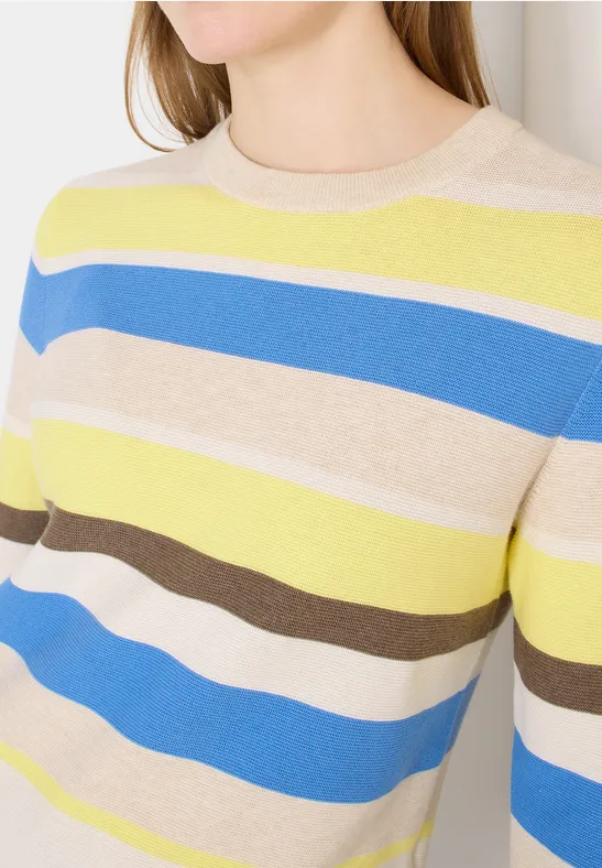 Gestreifter Strickpullover in Pastellfarben