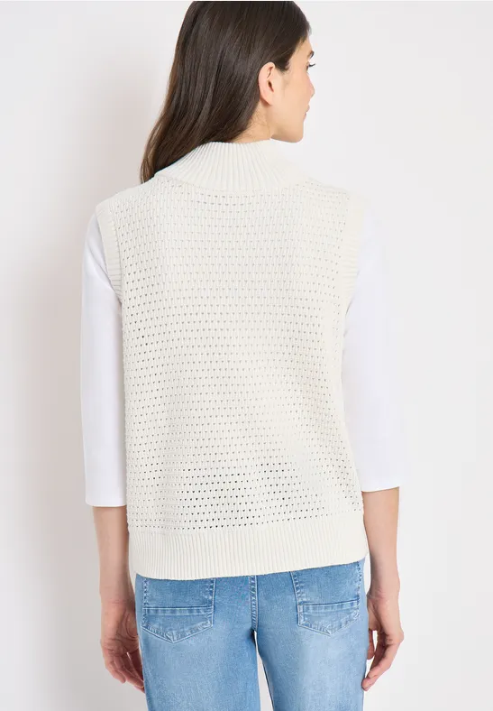 Gehäkelte Strickweste mit Reißverschlusskragen
