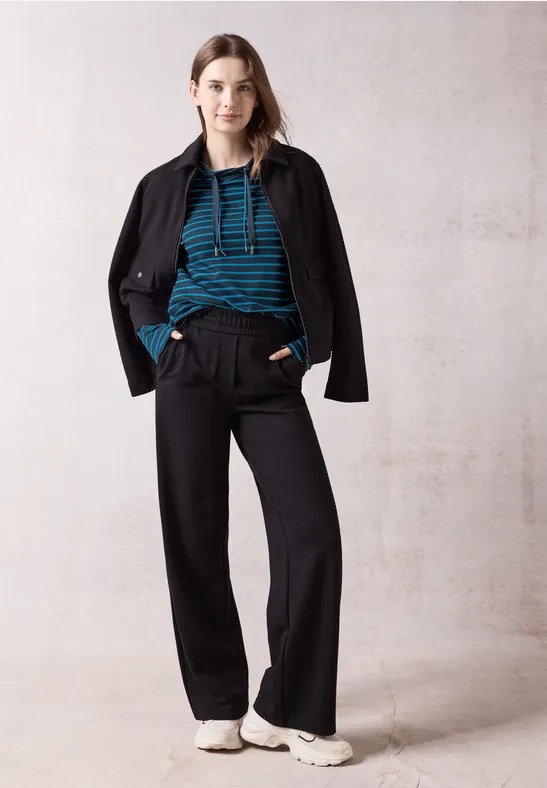 Gestreiftes Langarmshirt mit Wasserfallkragen