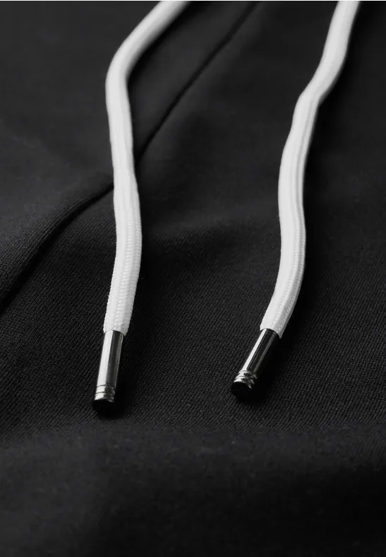 Schwarzes Langarmshirt mit Wasserfallausschnitt