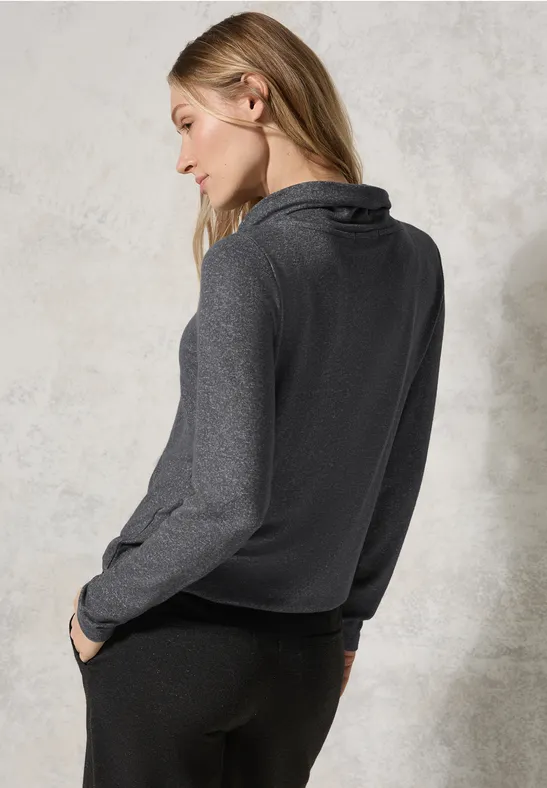 Elegantes Langarmshirt mit Wasserfallkragen